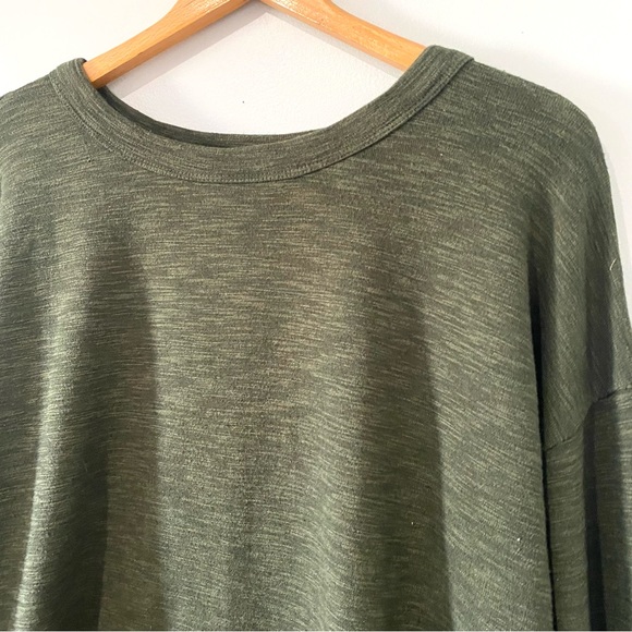 Doe and Rae Pullover Top Medium - Picture 5 of 9